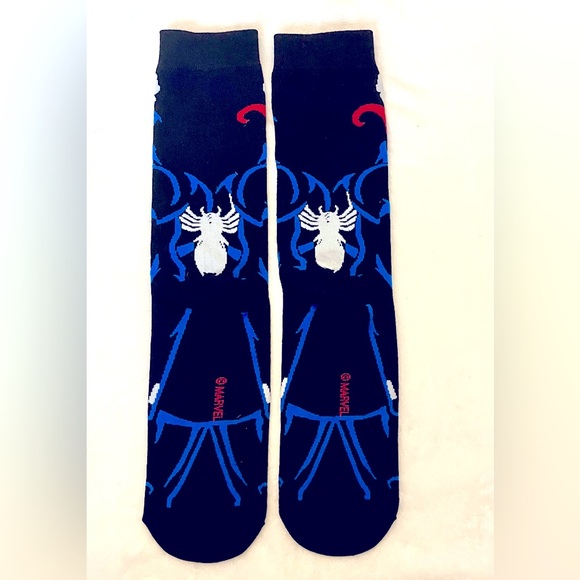 3 Pair of Crew Socks, IT-PENNYWISE, Freddy Krueger & Venom Horror Socks - Picture 9 of 16